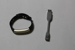 Jawbone Up3 Fitness-Tracker Schwarz Gold Fitnessband Fitnessarmband - Bild 1 von 3