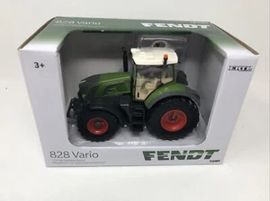 1:32 Fendt 828 Vario MFD Toy Tractor - ERTL - 16391 - Picture 1 of 4