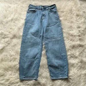 Anthropologie Pilcro Ultra High-Rise Pleated Relaxed Jeans - Picture 1 of 5