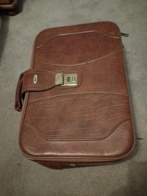 Vintage Verdi By M&M Luggage - Image 1 of 4