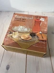 VINTAGE FEDERAL GLASS HOMESTEAD SNACK SET 8-PC HOSTESS WHEAT PATTERN - Picture 1 of 5