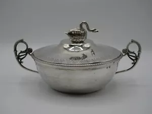 BEAU LEGUMIER OU BOUILLON EN ARGENT MASSIF POINCON COQ MAASTRICHT 1809 - Foto 1 di 13