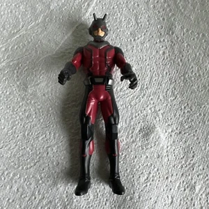 ANT MAN Marvel Hasbro 2016 Ant-Man Avengers Action Figure Basic Figure Toy 6" - Picture 1 of 5