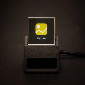 Holografika do wyświetlacza kostek z konfigurowalnymi zdjęciami i podpórką animacyjną - Zdjęcie 1 z 14