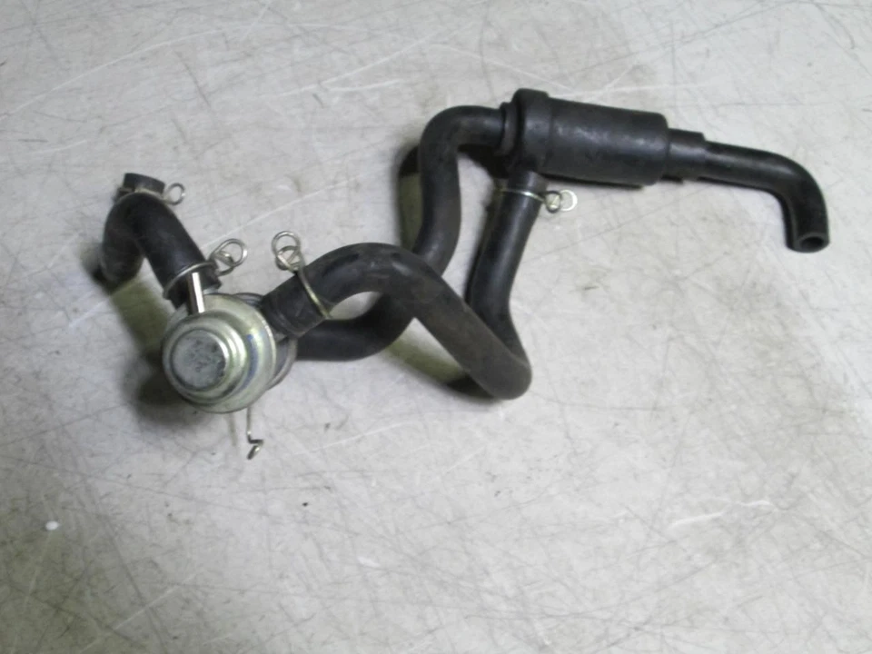 86 - 01 02 Interruptor y mangueras de válvula de aire Kawasaki Voyager XII ZG1200 16126-1005 Foto 1 de 1