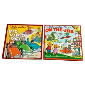 Berenstein Bears Big Road Race & On the Job Lot 2 Hardcover Book Grolier 1987 - Picture 1 of 7