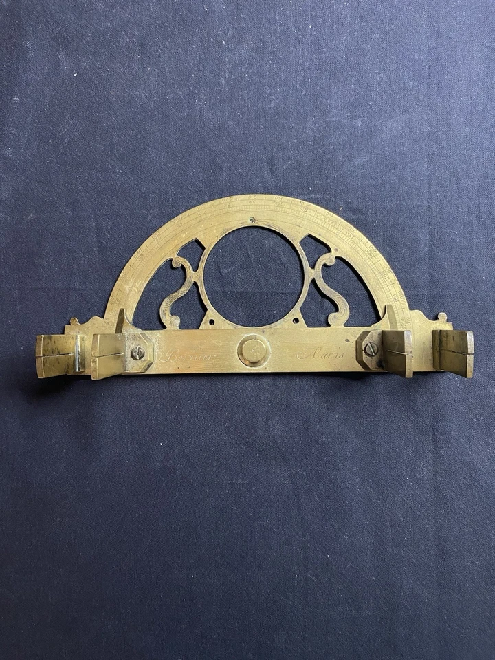 Graphomètre à Pinnules du XVIIIème siècle signé Bernier à Paris - Photo 1/4