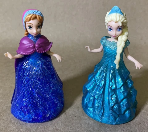 Mattel Disney Frozen Princess Anna & Elsa Magiclip Glider Dolls Cover