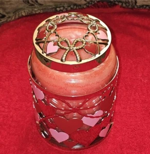 YANKEE CANDLE HOLDER & ILLUMA LID VALENTINE HEARTS & BOWS‼️FREE SAME DAY SHIP - Picture 1 of 5