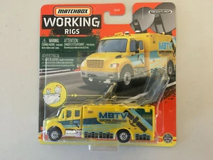 2021 Matchbox Working Rigs #13/16 Freightliner M2 106 MBTV Satellite Truck - Picture 1 of 1