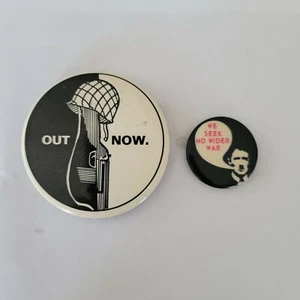 Vintage Student Vietnam War Protest Buttons Peace Protest Politics Pinback - Picture 1 of 10
