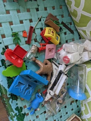 VINTAGE 1970s Toy Lot Parts Mold Science Kit Bottles Dinosaurs Cookie Monster - Image 1 of 4