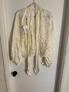 Women NWT "Manoush" ivory,silky, wing sleeves, blouse. Size 44 Reg.$646.00 - Picture 1 of 3