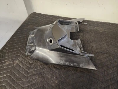 #A372 2010 Can Am Outlander 400 Max xt cubierta de tanque de gasolina negra usada OEM Foto 1 de 4