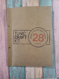 Tonic Studios craft kit 28 Stanzen Herz Schachtel  - Bild 1 von 3
