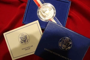 1986 liberty Proof Clad Half Dollar ,  US Mint Box & COA - Picture 1 of 3