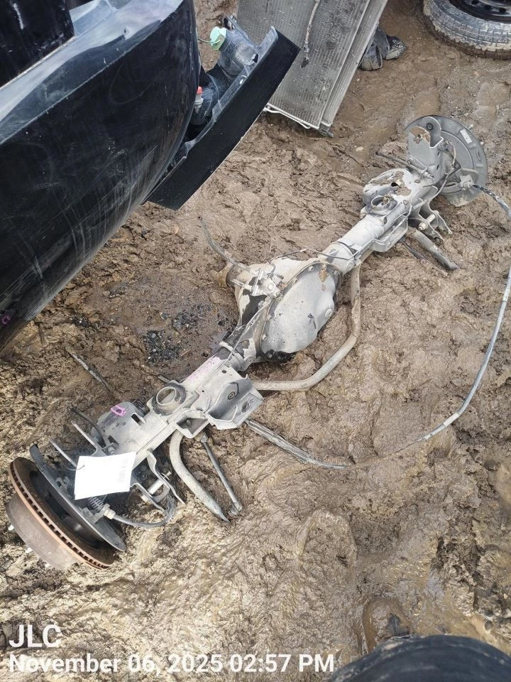 REAR AXLE DIFFERENTIAL HOUSING 2007-2014 GMC YUKON Foto 1 de 4