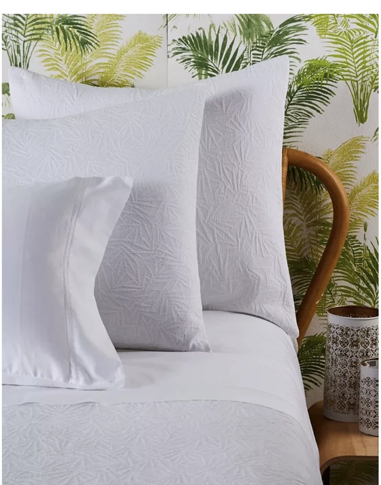 NOVO Frette RENA Cobertor Branco Matelassé Jacquard Queen Algodão Portugal $499 - Imagem 1 de 1