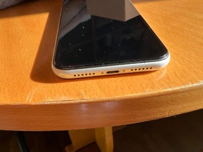 Apple iPhone XR - 64GB - Bianco (Sbloccato) - Immagine 1 di 4