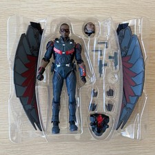 Captain America Legends Series Falcon with Flight Tech and Redwing, 5.90-Inch