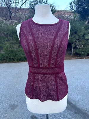 Blusa New York & Company Pequeña Borgoña Sin Mangas Cuello Redondo Carrera Mujer Foto 1 de 4