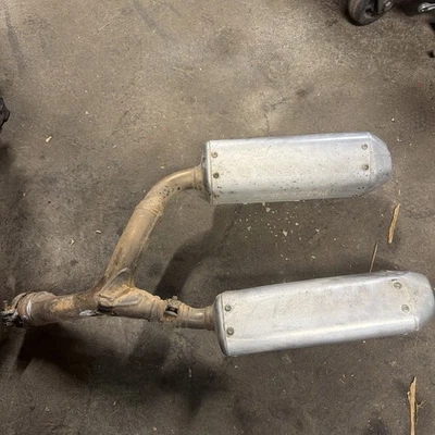 15 Honda Crf250r 2014-2017 OEM ESCAPE silenciador silenciador deflector tubo en Y par Foto 1 de 4