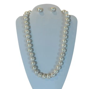 Collana di perle coltivate acqua dolce vintage 17" chiusura magnetica orecchini post - Foto 1 di 7