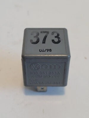 373 VW Passat Beetle Touareg Phaeton Audi A4 S4 A6 S6 - 8D0 951 253 A - Image 1 of 4