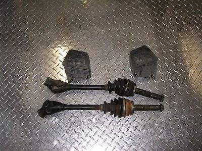 Polaris BIG BOSS 6x6 400L JUEGO EJES DELANTEROS DERECHO IZQUIERDO CON PROTECTORES #76  Foto 1 de 4