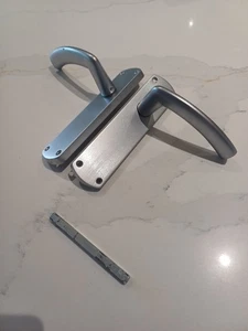 Internal Door Handles Chrome Metal Modern - Picture 1 of 8