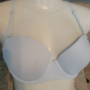 Tommy Hilfiger hellblauer leicht gepolsterter Halb-BH mit Bügel; Gr. 34C - Bild 1 von 7
