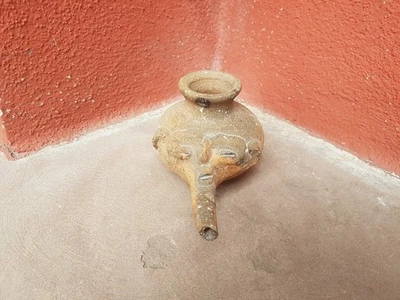 Ancienne poterie à identifier art populaire collection antiquité ancien objet  - Photo 1/4