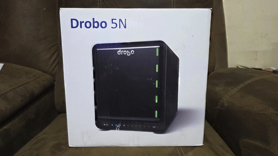 Drobo DRDS4A 5 Bay External Drive - 5N - Basically New - 5 x 8TB HGST Enterprise - Image 1 of 4