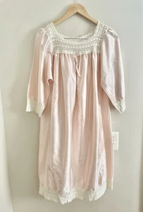 Vintage Christian Dior Satin Spitze Nachthemd Gr. M Pfirsich Rosa Cottagecore - Bild 1 von 12