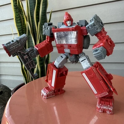 Hasbro Transformers War For Cybertron Siege WFC-S21  Ironhide 2019 - Image 1 of 4