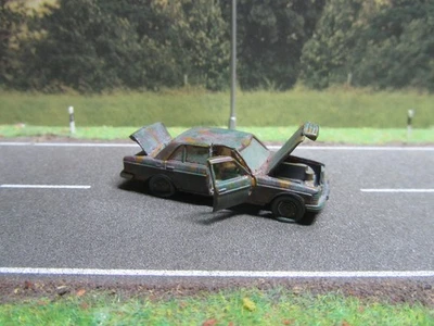 Mercedes 240 D w123 Scheunenfund Autowrack Schrottplatz Patina 1:87 H0 HO UNIKAT - Bild 1 von 4