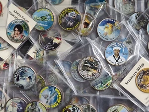 ☆1 Random Coin from Lot☆ Colorized Half Dollar - US Military, WWII, Elvis & More - Picture 1 of 10