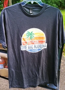 2022 Manhattan Momentum Big Kahuna Man Size M Black District T-Shirt Pre-Owned - Picture 1 of 5