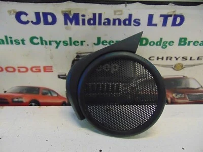 JEEP PATRIOT  2008- 2010 REAR RIGHT DOOR SPEAKER TRIM COVER GRILLE - Image 1 of 4
