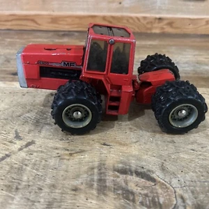 VINTAGE MASSEY FERGUSON 4900 TOY TRACTOR 1:32 - Picture 1 of 7