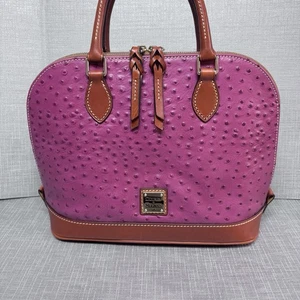 Dooney & Bourke Zip Zip Satchel Schultertasche HIMBEERE Straußenleder OT343 NEU - Bild 1 von 8