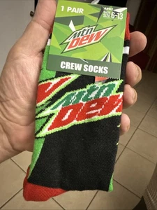 Neu 2025 Design Mountain Dew Socken Größe UK 5 - 11 USA 6 - 13 - Bild 1 von 8