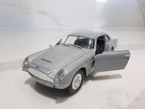Corgi James Bond Aston Martin DB5 gebrauchter Zustand Außenspiegel fehlt BESCHREIBUNG LESEN - Bild 1 von 17