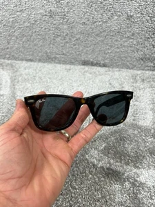 Vtg Ray Ban Wayfarer Sunglasses Mens Tortoise Brown Black Polarized Italy - Picture 1 of 10