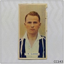 Carreras Famous Footballers #32 T.W. Glidden West Bromwic Cigarette Card (CC143)
