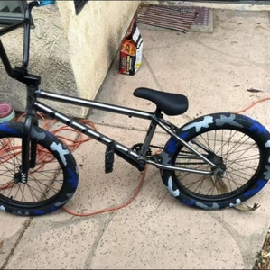 BMX Bike - Picture 1 of 1