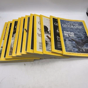 1990 National Geographic Magazine All 12 Issues Jan-Dec - Picture 1 of 4