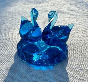 Ozark Studios Hicks & Center Signed Blue Bird Swans Figurine - Picture 1 of 4