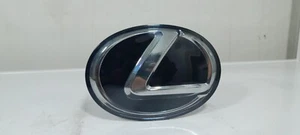 2013-2021 LEXUS LX570 FRONT GRILL GRILLE RADAR EMBLEM 53141-60090 OEM - Foto 1 di 3