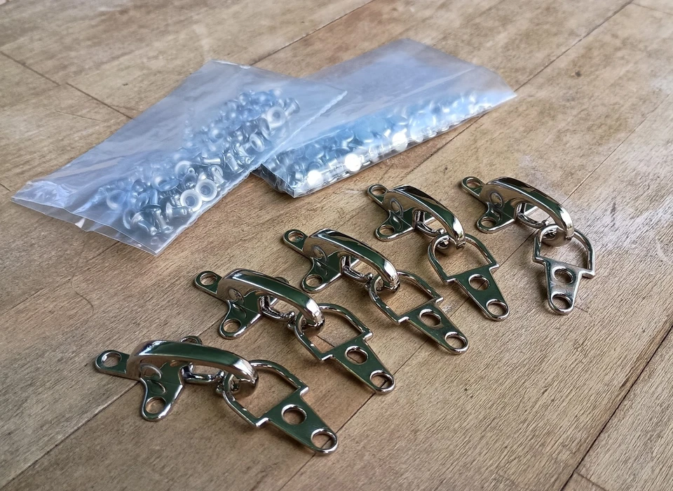 Firemans Coat Clasp 迷你 2 件套卡扣扣镍 5 件装套装 — 第 1/1 张图片